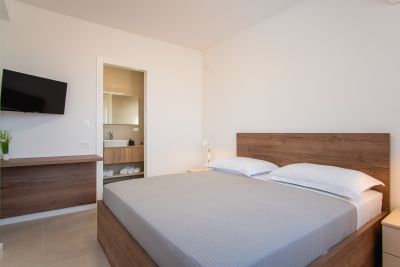 PAG - MANDRE, na predaj vila 260 m2, novostavba, sauna, bazen, výhľad, pozemok 1124 m2 - 20